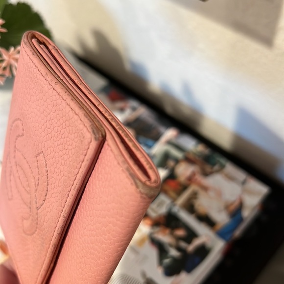 CHANEL VINTAGE CIRCA 1970’s SOFT PINK COIN PURSE - Picture 7 of 7